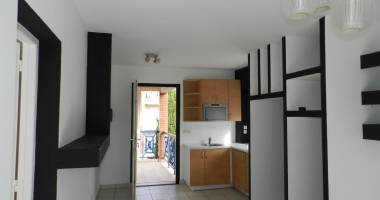 un appartement t2 dans une résidence à 15mn en voiture du lycée à ambatobe ( contact lalaina )