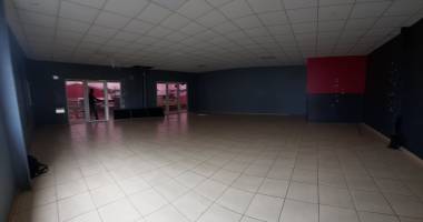 location local professionnel 92m2 - sainte rose