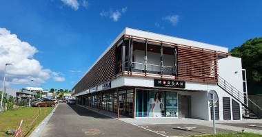 local neuf 1er étage ave ascenseur immeuble houelbourg plaza