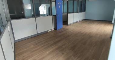 local commercial ou professionnel - 150 m²