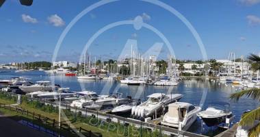 a louer à bas du fort - 1880 € - t4 duplex à vue marina