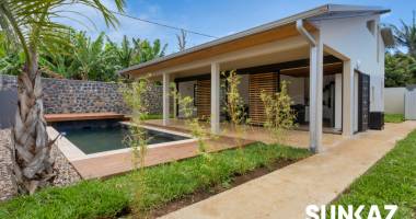 a louer ravine des cabris maison t5  meublée avec piscine -  loyer 2 490  hc -