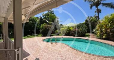 a louer 2500 € villa individuelle meublee  4 chambres baie mahault 2500 €/ mois