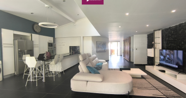 location - maison mitoyenne f4 en duplex   meublée  - tout inclus    le gosier