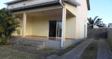 maison f4 a louer a champborne