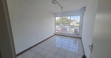 bureaux - 7 pièces- 110m²