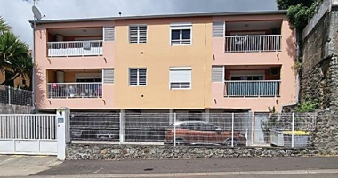 immeuble de 4 appartements        