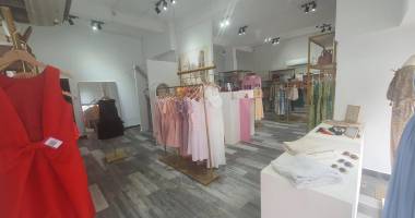 local commercial 110m²