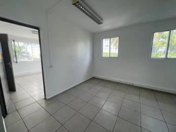 Location  Bureau Baie Mahault (97122) - GUADELOUPE