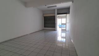 location local commercial à saint-louis (97450)