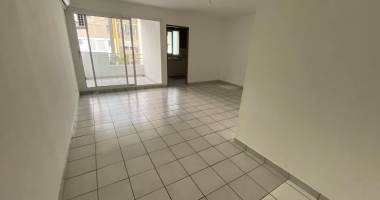 fabien loue t2 st denis  proche boulevard sud et jardin de l'etat, ile de la reunion