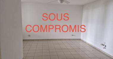 a vendre appartement type t2   proche futura ste clotilde