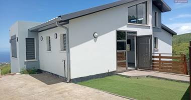 a vendre maison neuve f4/5 de 131 m2 avec vue mer a la saline les hauts