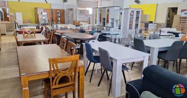 a louer - local de 750 m² environ - saint-louis - 18 000 € / mois hc*