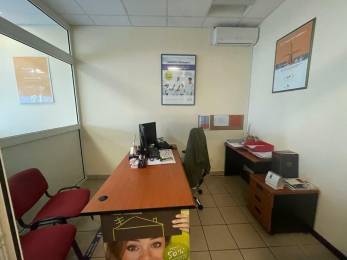 Location  Local Commercial Saint-Pierre (97410) - REUNION