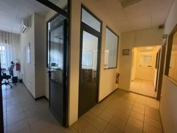 Location  Local Commercial Saint-Pierre (97410) - REUNION