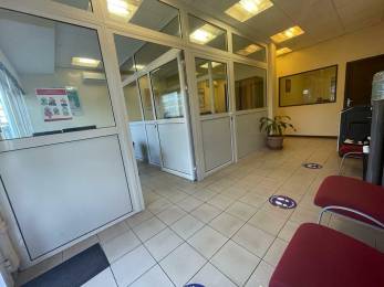 Location  Local Commercial Saint-Pierre (97410) - REUNION