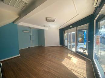 Location  Local Commercial Saint-Pierre (97410) - REUNION