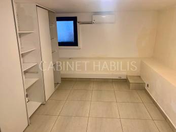 Location  Local Commercial Saint-Joseph (97480) - REUNION