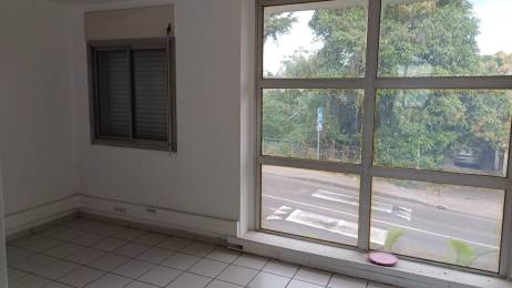 Location  Local Commercial Saint-Pierre (97410) - REUNION