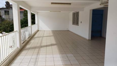 Location  Local Commercial Saint-Pierre (97410) - REUNION