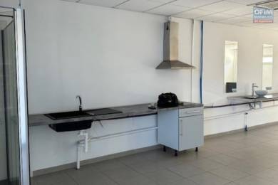 Location  Local commercial Saint-Pierre (97410) - REUNION