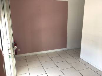 Location  LOCAL COMMERCIAL L'Entre-Deux (97414) - REUNION