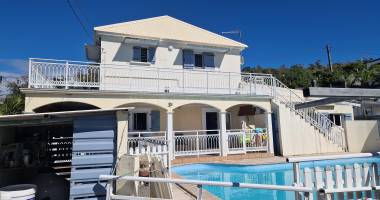 maison a vendre avec piscine st-benoit ile de la reunion