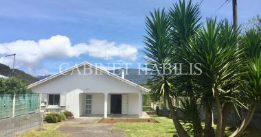 a louer - villa de type 5 d'environ 101,44 m2 - plaine des cafres - 975.62 €