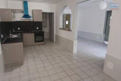 Location Maison Mi-pente de l'Ouest (97435) - REUNION