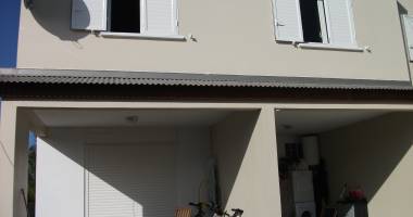 a vendre 2 maisons jumelees