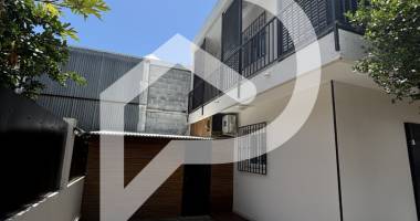 maison saint denis 3 pièce(s) 73 m2