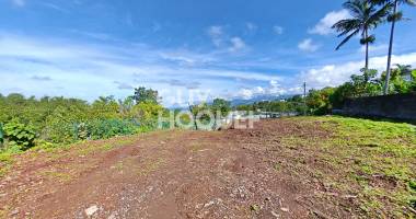 terrain 660 m² le tampon