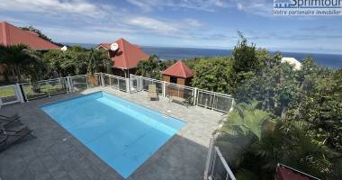 opportunité :  investissement locatif saisonnier clés en main ! vue sur la mer et montserrat.