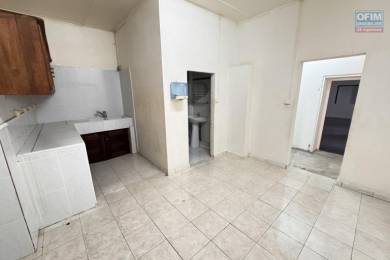 Location  Local commercial Saint-Denis (97400) - REUNION