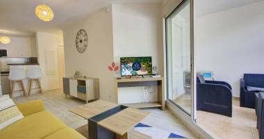 appartement t2, 35 m2, la bretagne, ste clotilde