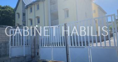 À louer - appartement de type f2 d'environ 36,07 m2 - saint-joseph - 655.00 €