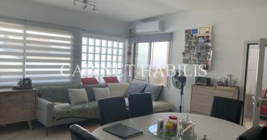 a louer - maison meublÉe de type t3 d'environ 65,68 m2 - petite-Île - 1 075 €