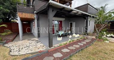 À louer   un appartement meuble f3 de 77.99 m2 environ - ravine des cabris - 1 461.45 € +  56.41 € de charges.