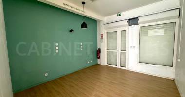 À louer - local commercial de 30 m2 environ - le tevelave - 700 € ht
