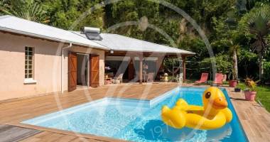 🏡 a vendre maison -gosier 490 000 € - 147 m² avec piscine et grand jardin 🌿**