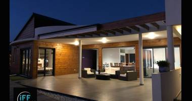 villa f5/6 de plain pied de 150m2, varangue de 50m2 sur une double parcelle de  1000m2.