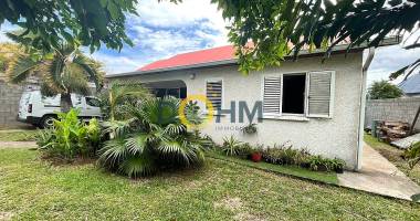 maison t5 à l'entrée de la rivière st louis sur 600m2