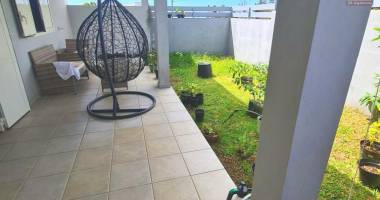 a vendre maison f3 À deux rives/ ste suzanne