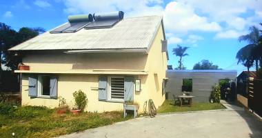 villa 5 pièces de 96 m2 hab + dépendance 3 pièces