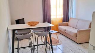 location studio à sainte-clotilde (97490)