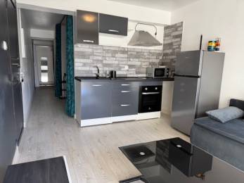 Location F1 Bis meublé centre ville Les Avirons (97425) - REUNION