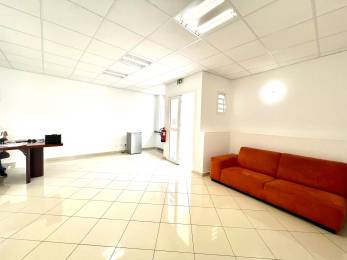 Location  bureaux Sainte-Clotilde (97490) - REUNION
