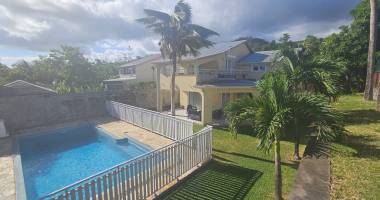 nouveau prix! grande villa avec piscine, piton st leu.