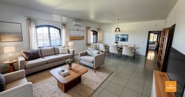 maison familiale 6 chambres 282 m2 habitables centre-ville du tampon